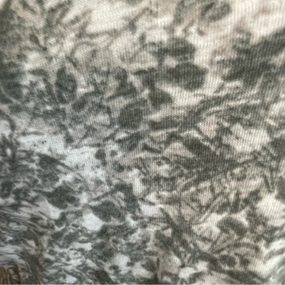 Caslon Olive and White foliage pattern Short Sleeve Tee - Picture 2 of 5